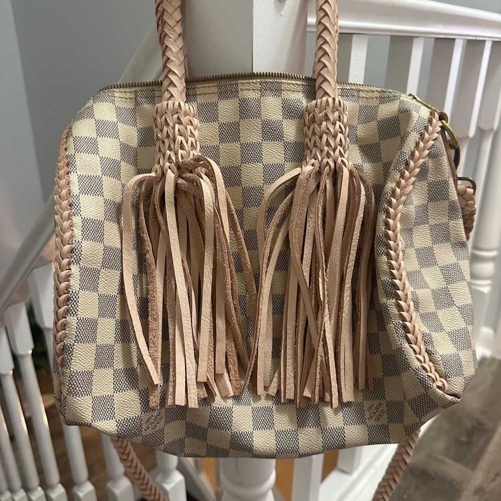 Louis Vuitton Cream and Tan Shoulder Bag